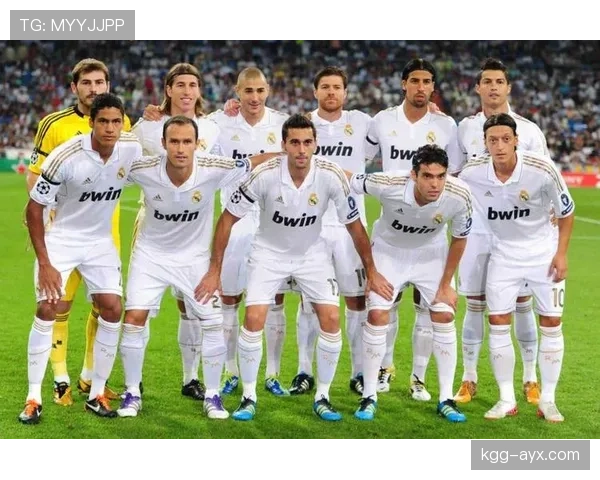 埃尔切新帅携全新阵容亮相，剑指西甲复兴