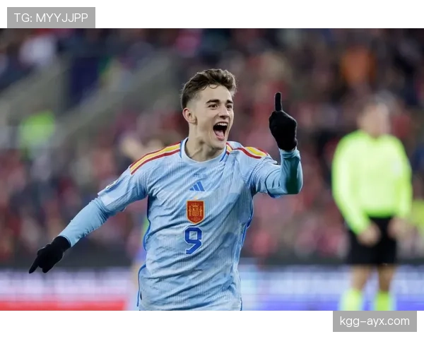 加维与哈维：西班牙足球双子星引领巴萨复兴新篇章