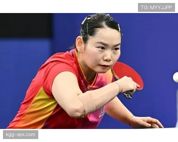 何卓佳的家都奢华到让我怀疑我在看明星婚房了吧？